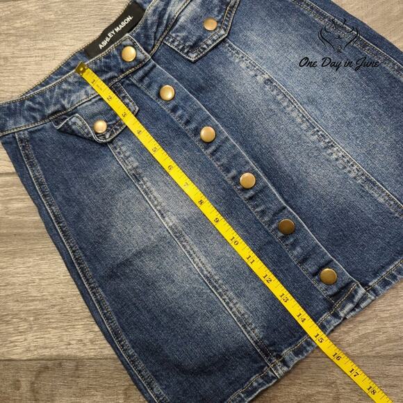 Ashley Mason Snap Front Denim Mini Skirt Size S - Picture 4 of 5